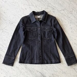 Zara Women's Dark Blue Denim Jacket - Size Medium
